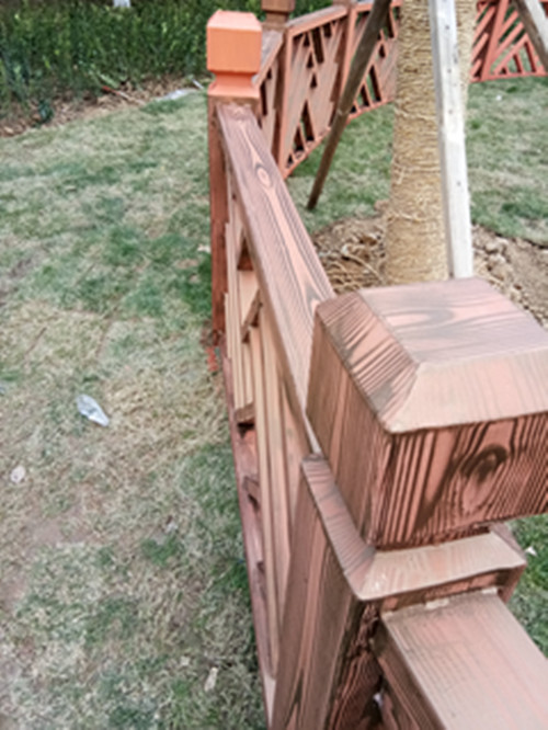雅安钢结构护栏仿木纹项目