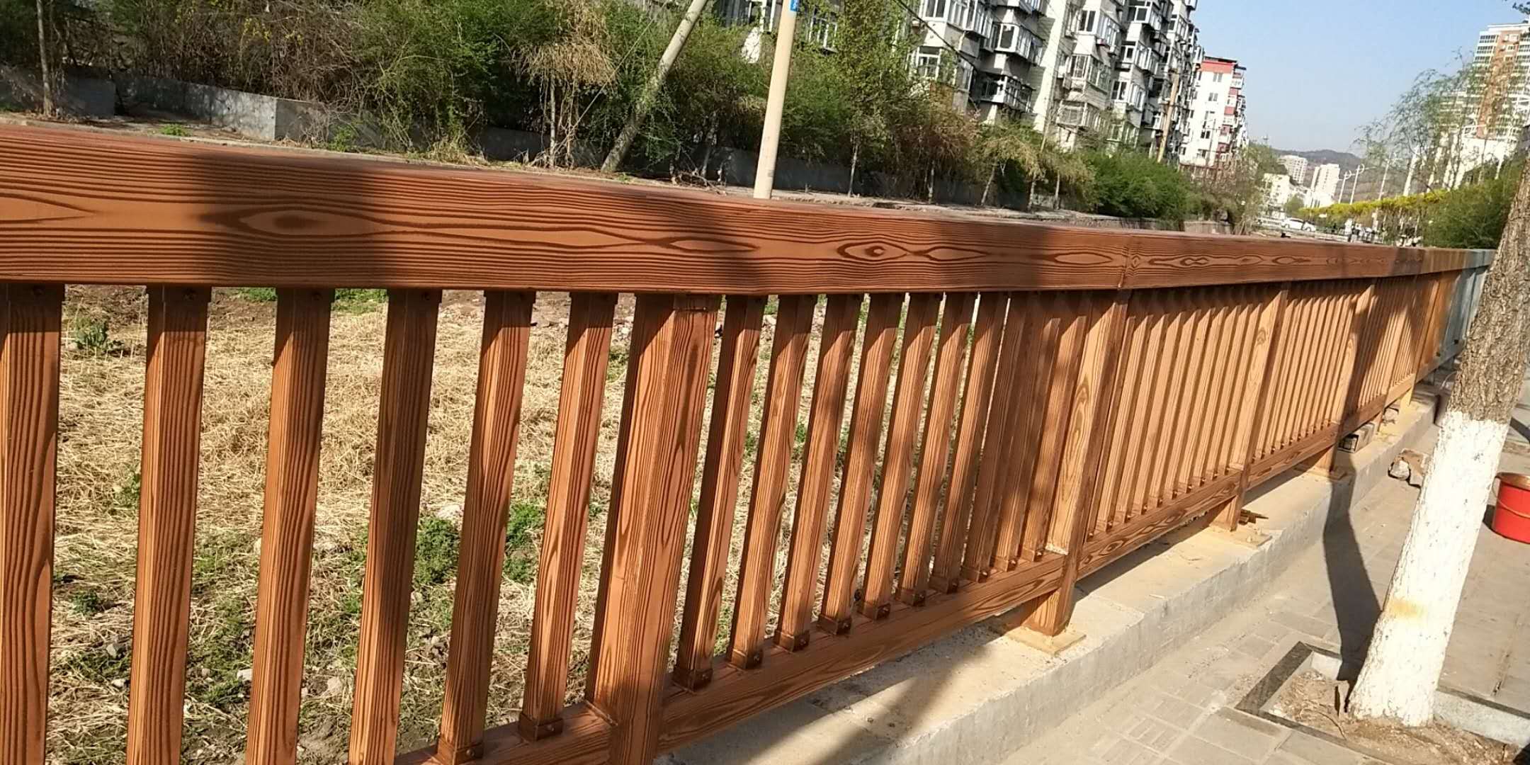 雅安河北承德护栏仿木纹漆项目